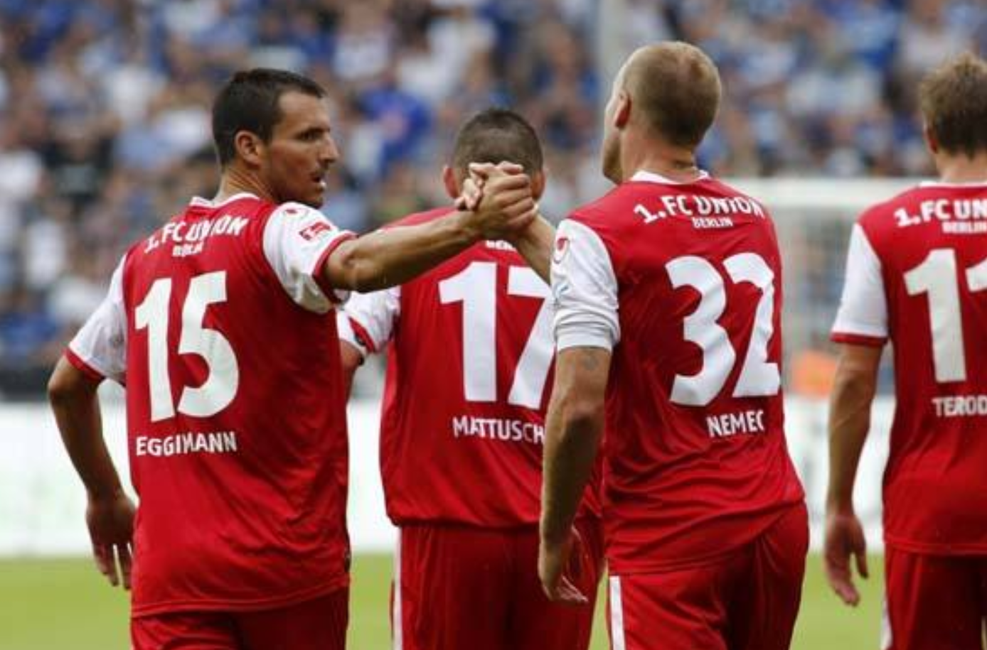 关于雷根斯堡主场战平斯图加特，保持不败的信息