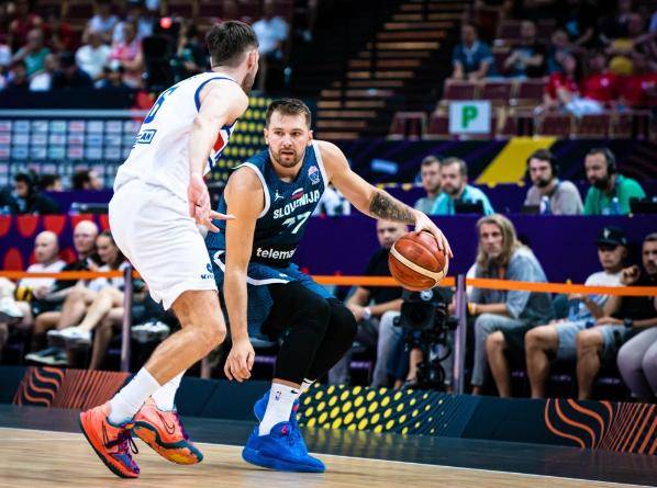 希腊男篮队受挫，欧锦赛遭淘汰