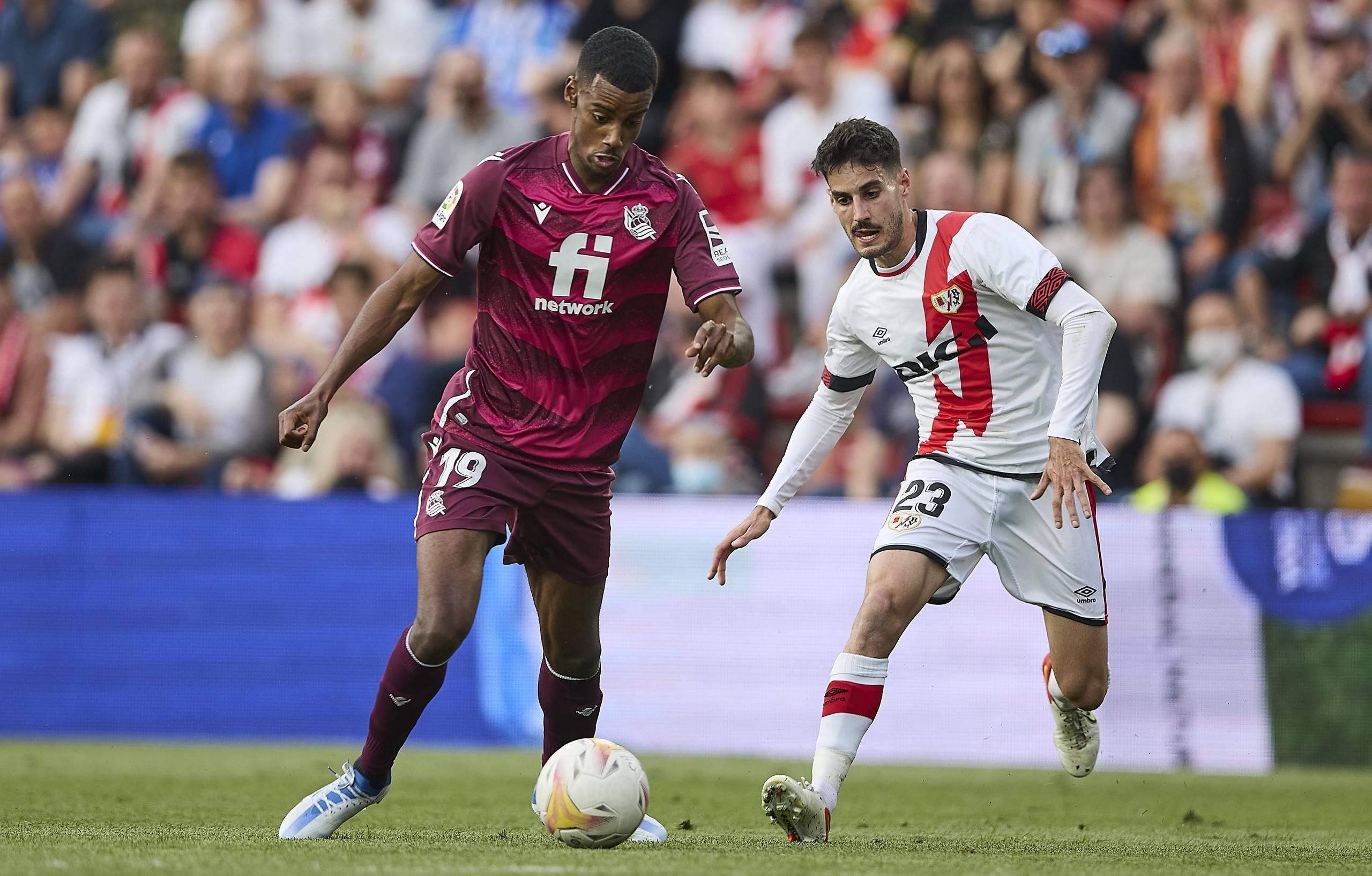 包含北马其顿队实现惊险逆转，晋级欧预赛四强的词条