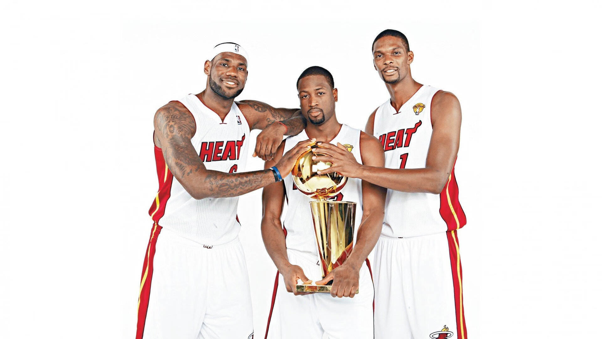 独行侠与王座，拉塞尔擎旗破晓，阿斯顿马丁横扫红牛二队改写F1格局